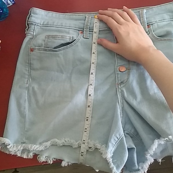 Universal Thread High Rise Cutoffs - Picture 5 of 8